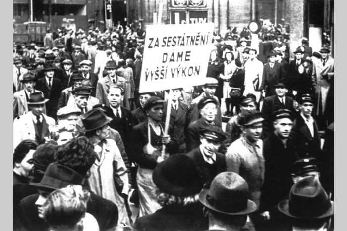 Manifestace za zestátnění průmyslu a bank (1945), ČTK
