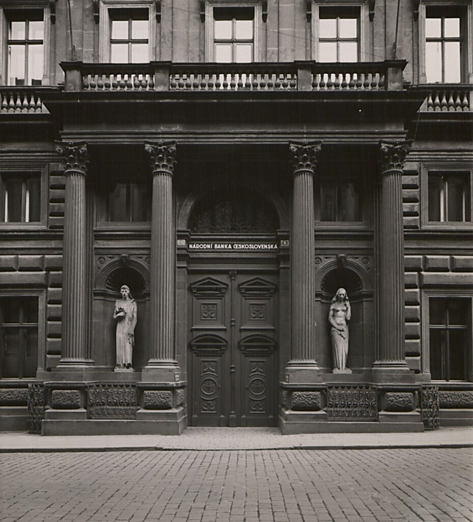 Bankovní budovy 1919 - 1950