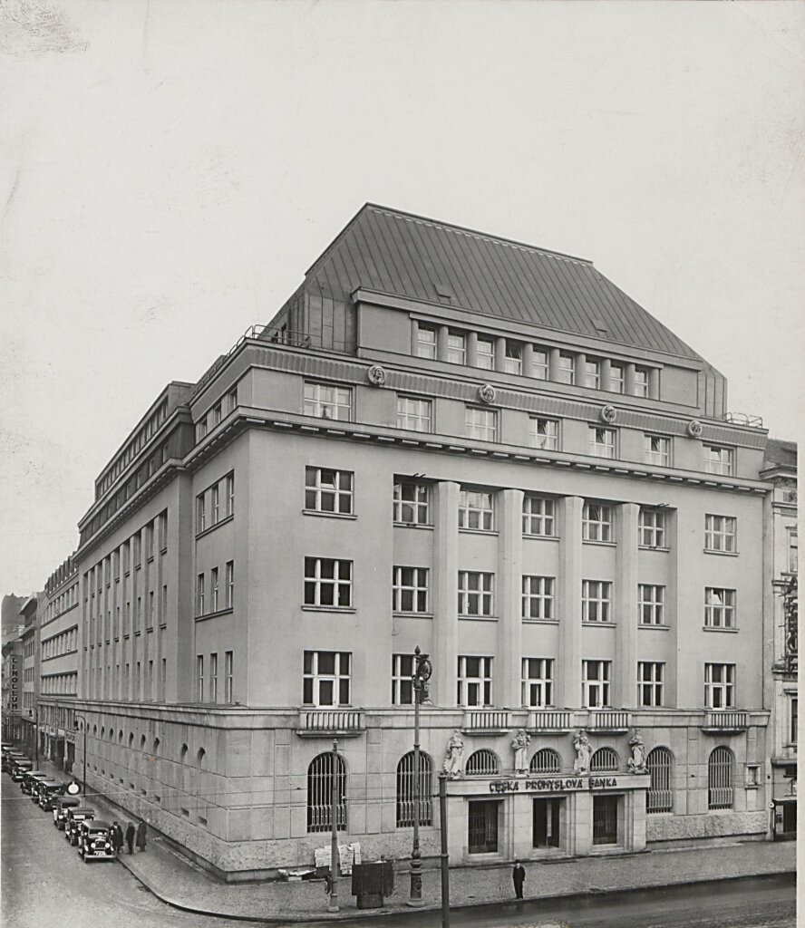 Bankovní budovy 1950 - 1993